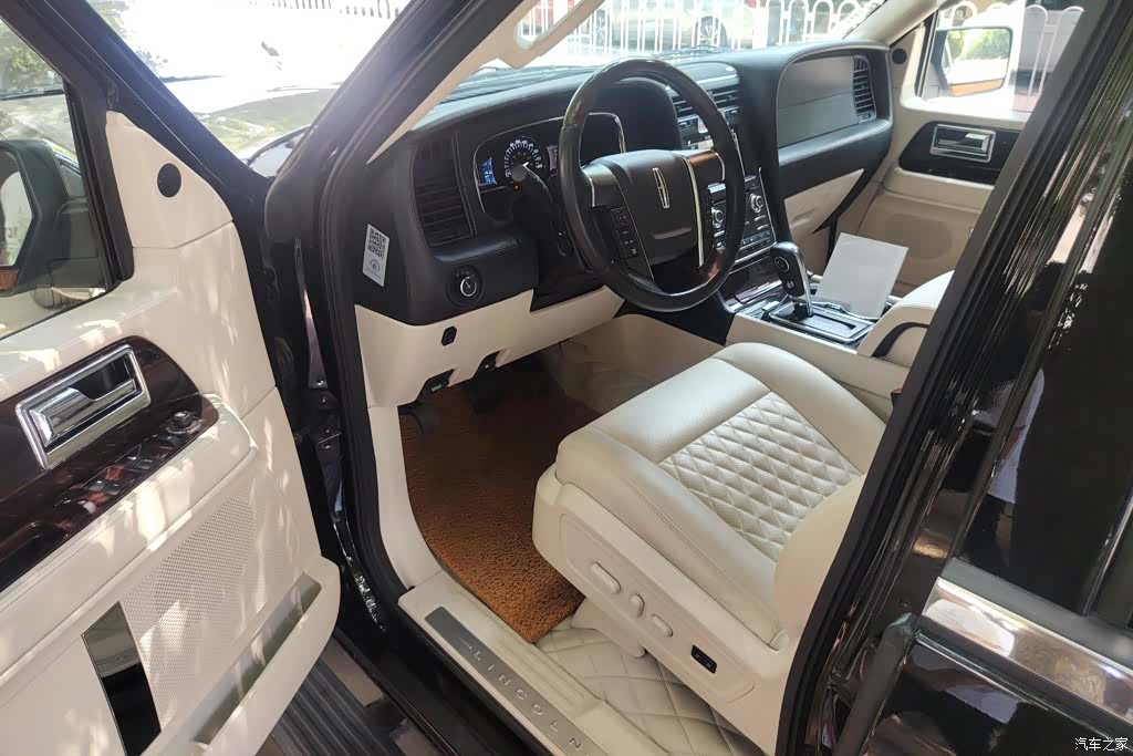 Lincoln Navigator, 2018 9