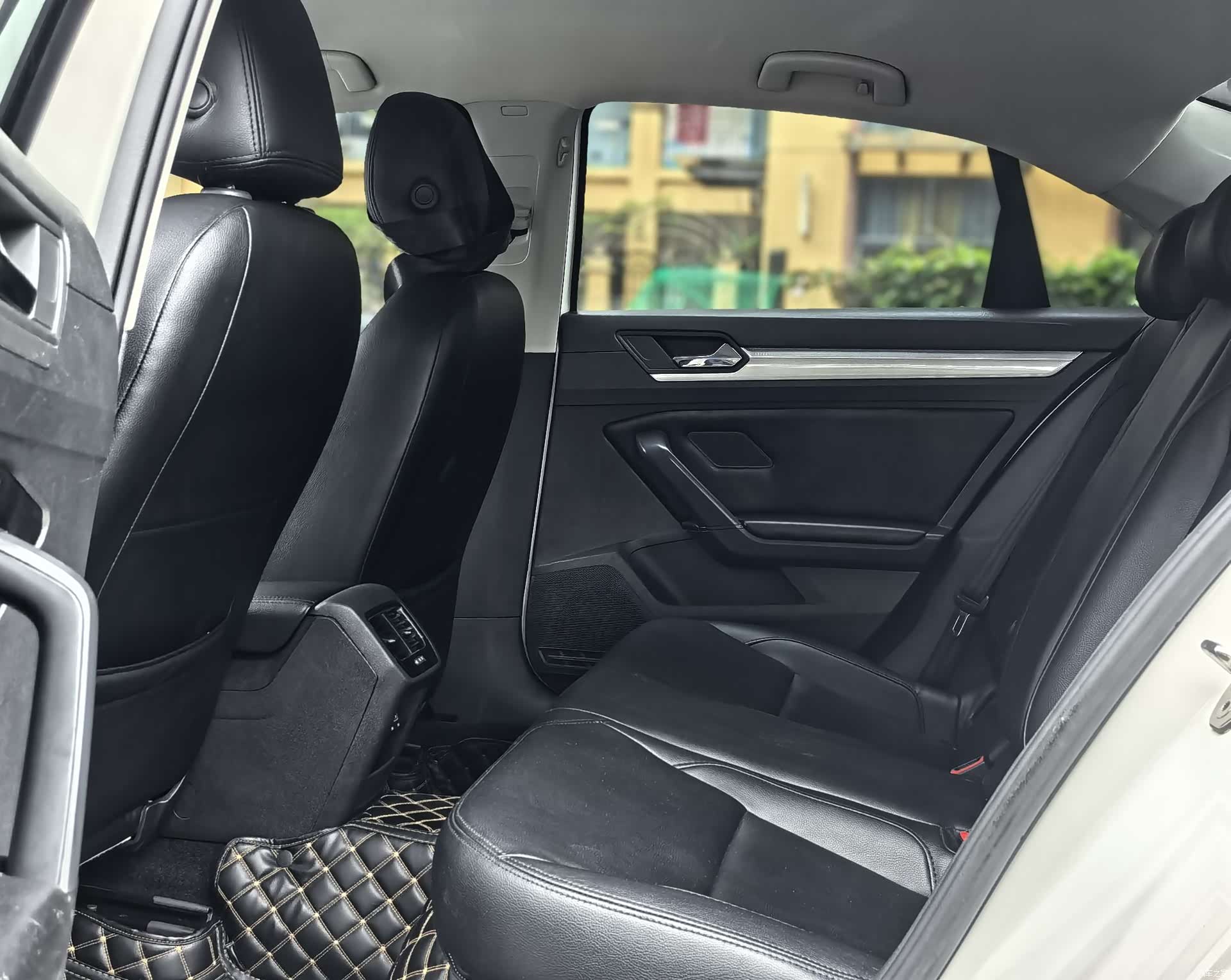 Volkswagen Lamando, 2018 10