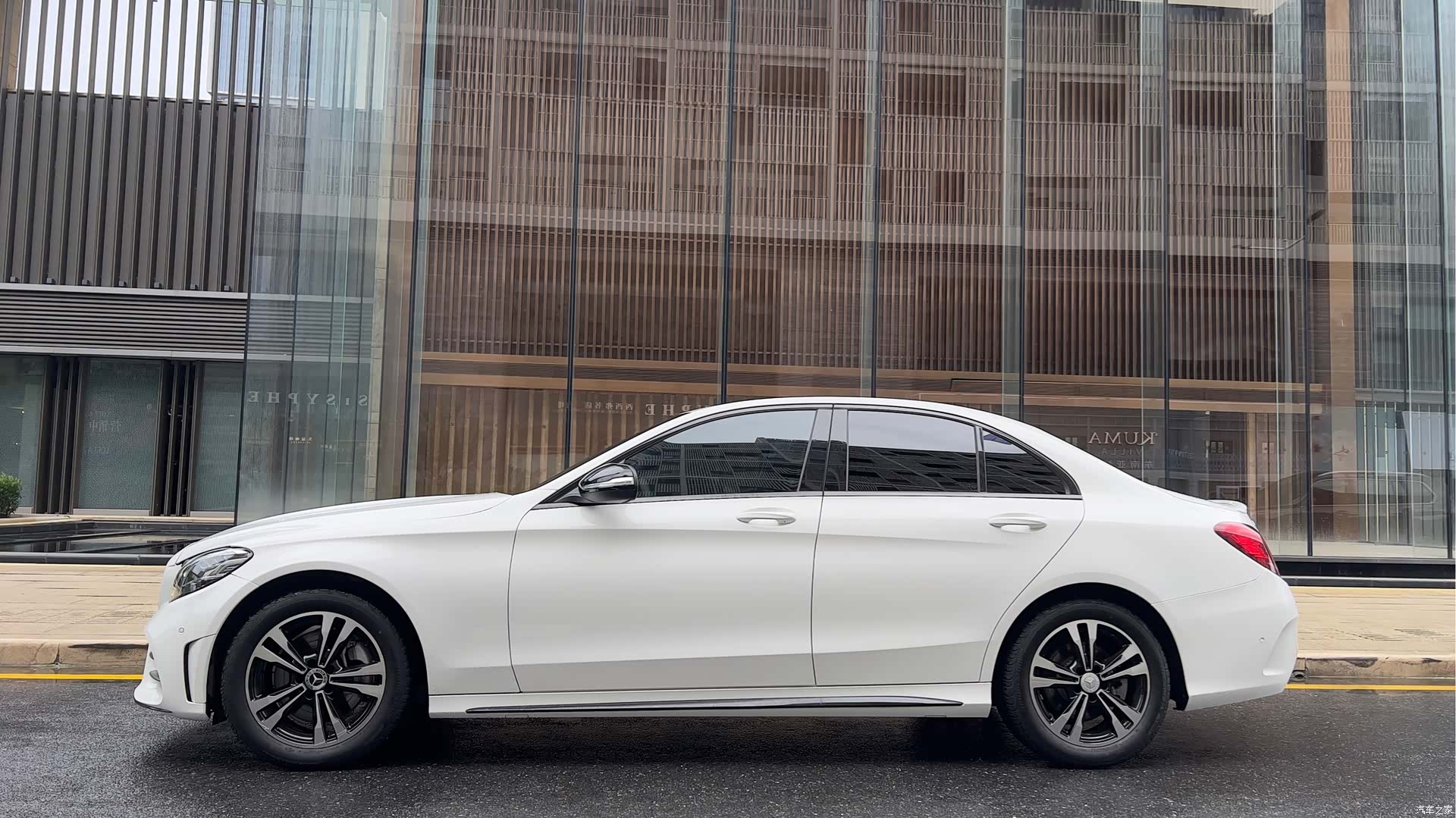 Mercedes-Benz C-Class, 2019 21