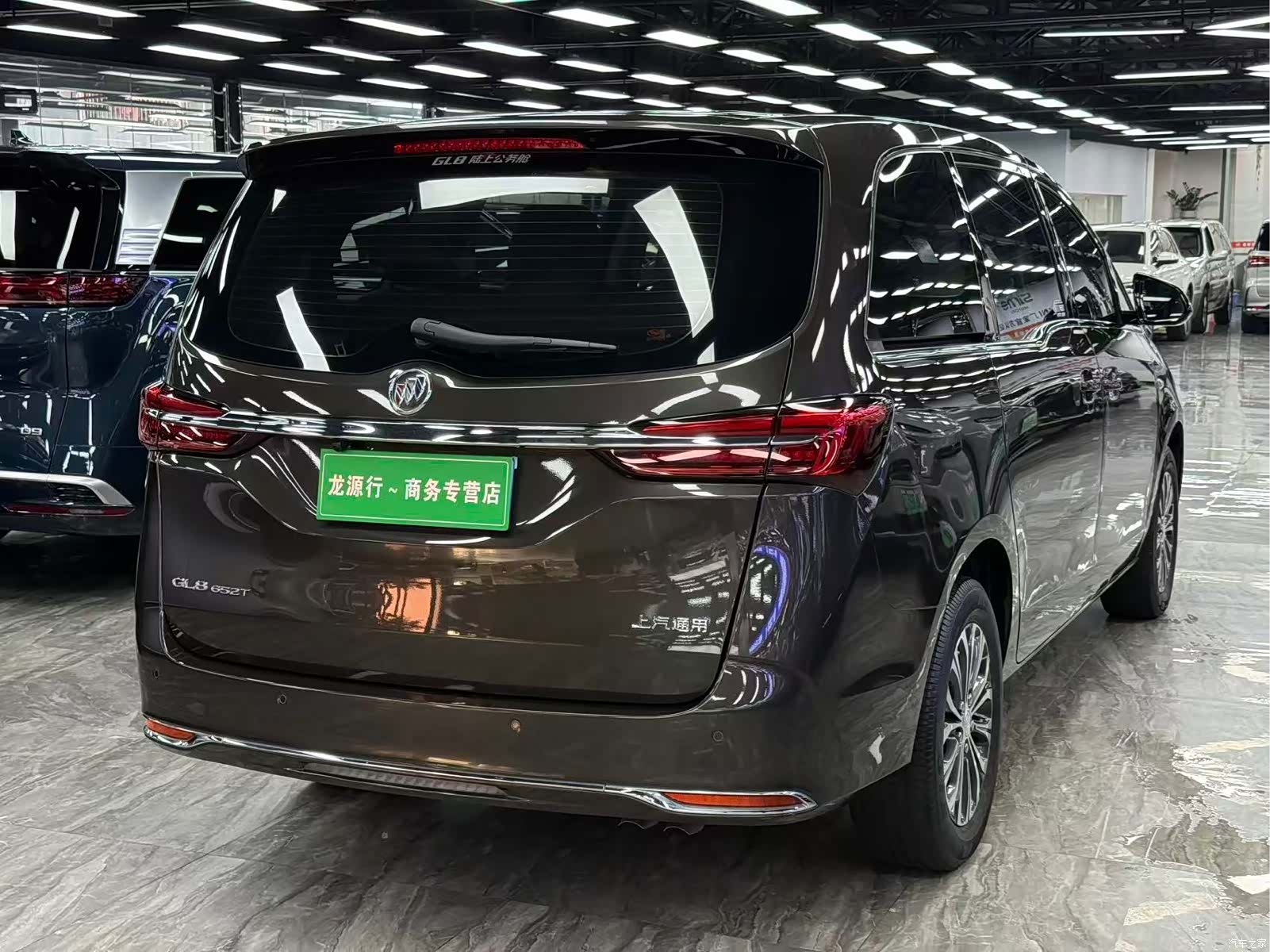 Buick GL8, 2021 6