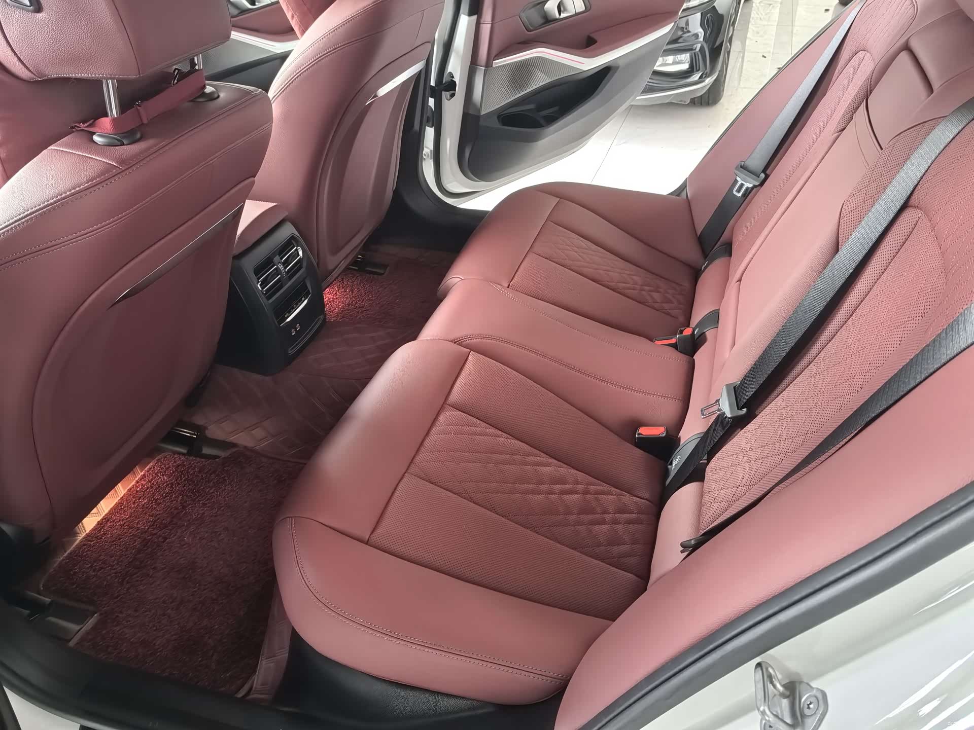 BMW i3, 2025 6