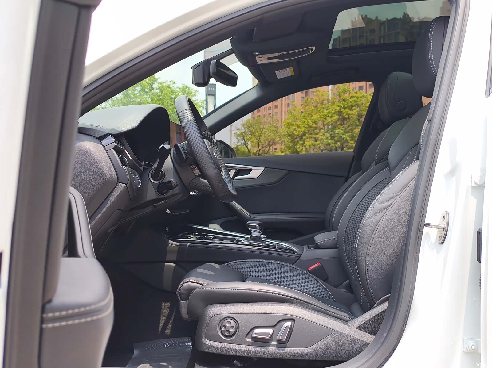 Audi A4L, 2024 13