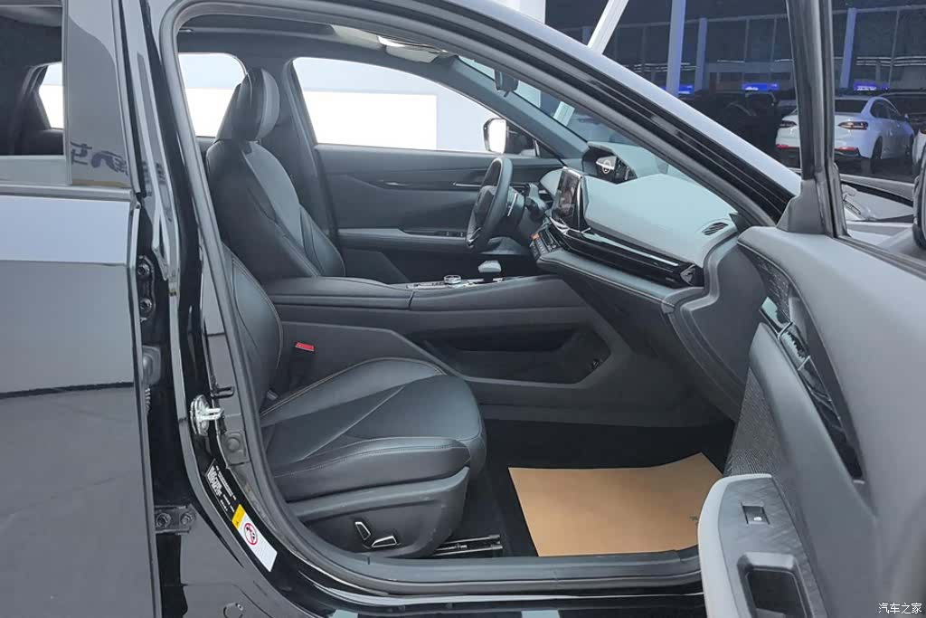 Changan UNI-V, 2022 8