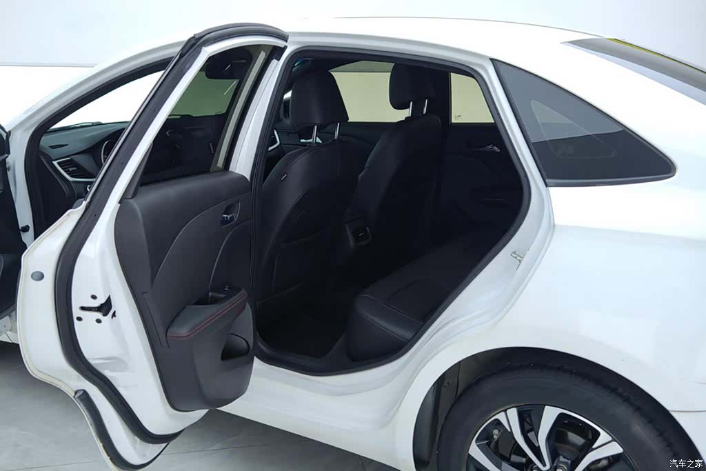 Chevrolet RS, 2022 11