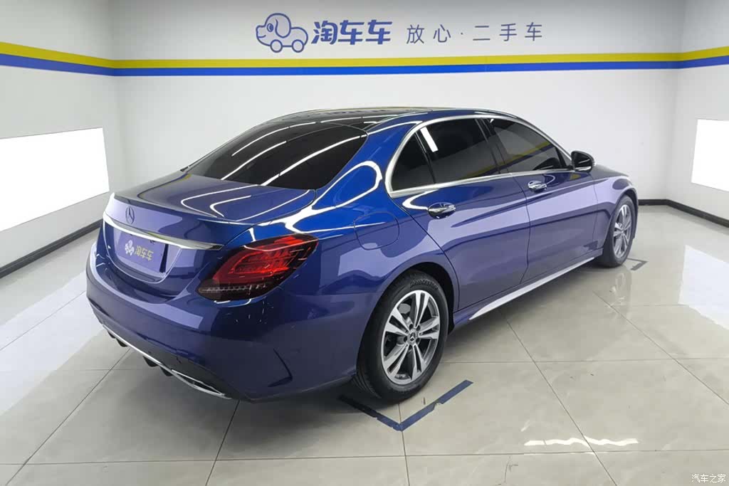 Mercedes-Benz C-Class, 2021 3