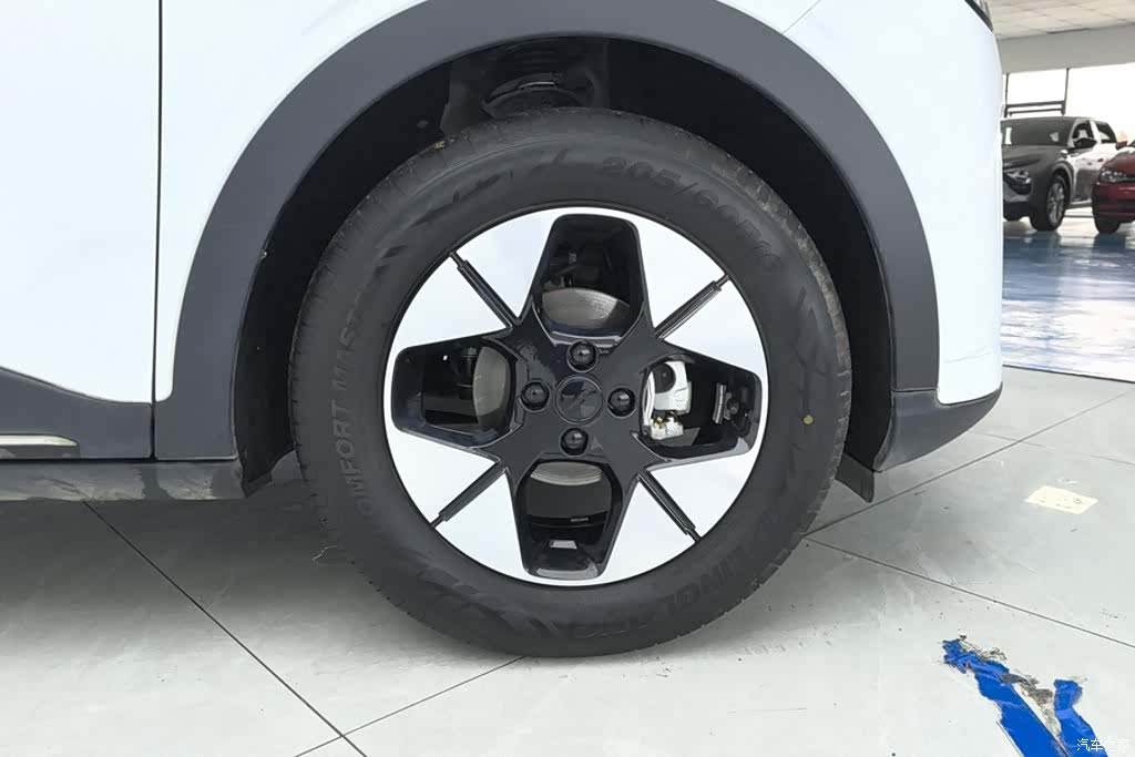 Geely Xingyuan, 2025 6