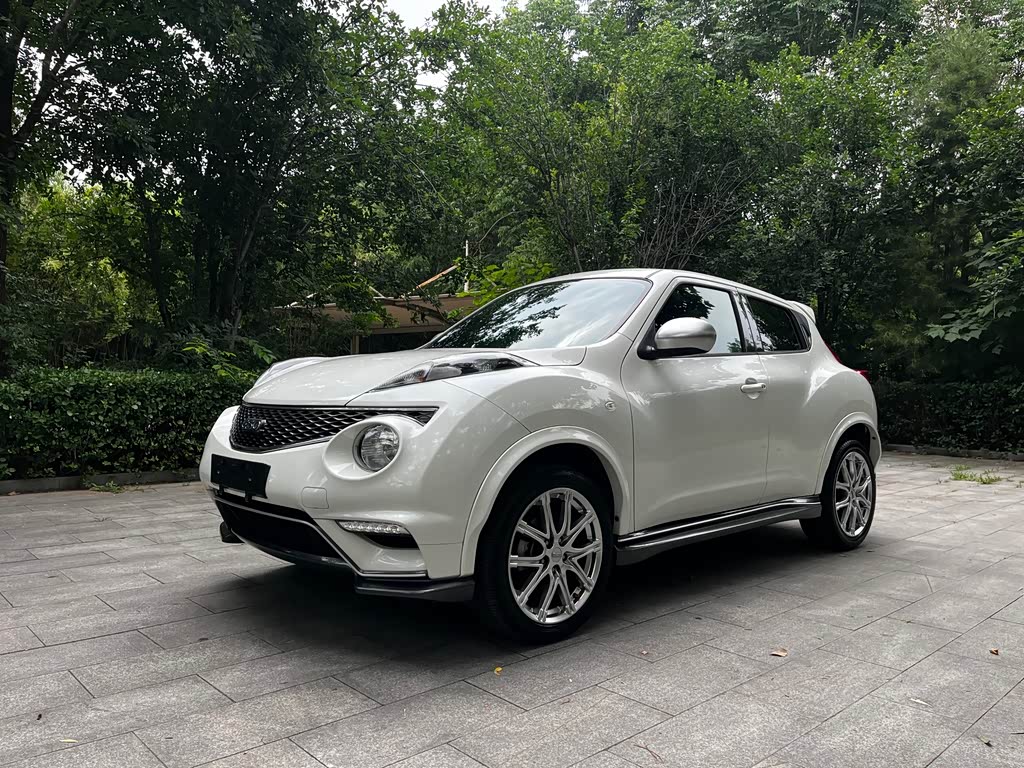 Infiniti ESQ