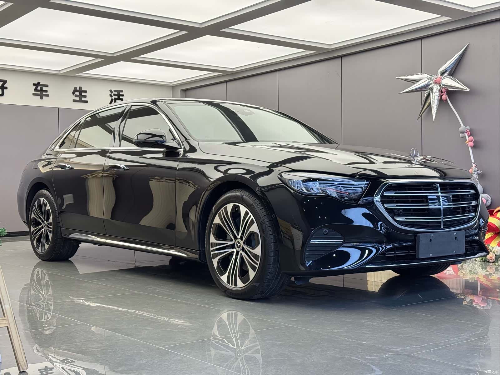 Mercedes-Benz E-Class, 2025 3