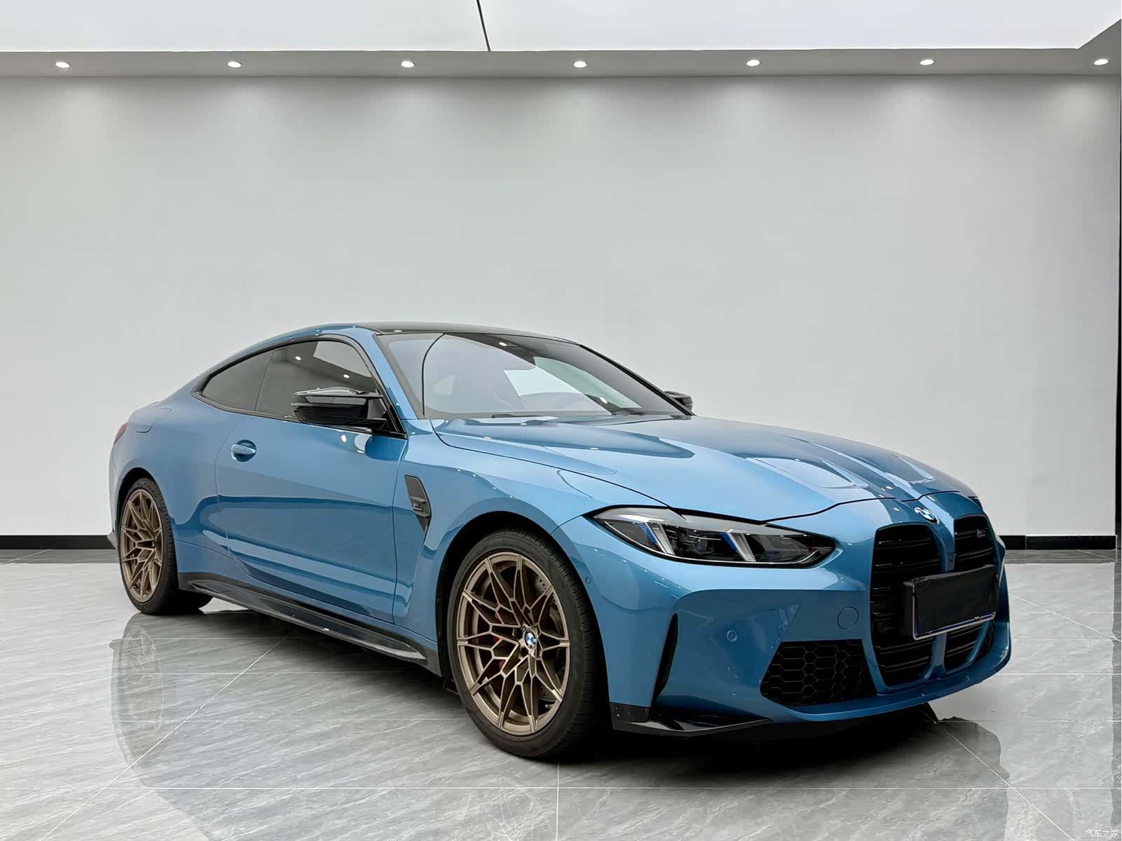 BMW M4, 2025 3