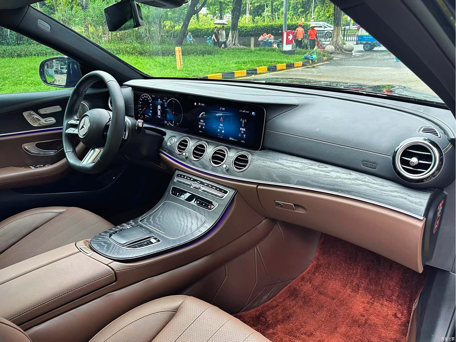 Mercedes-Benz E-Class, 2023 19