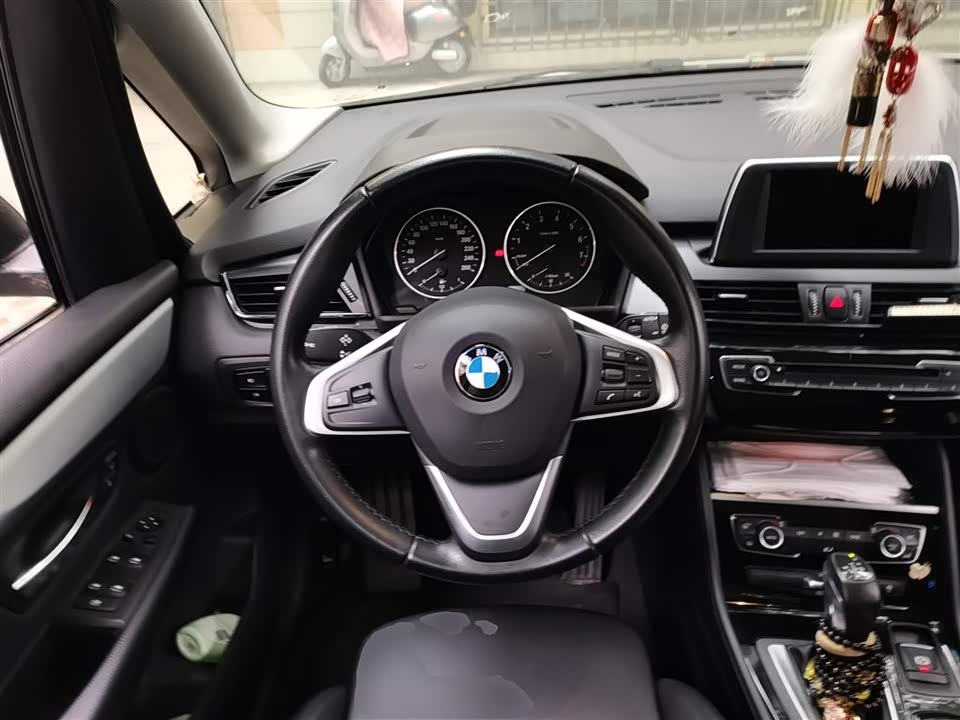 BMW 2 series station wagon