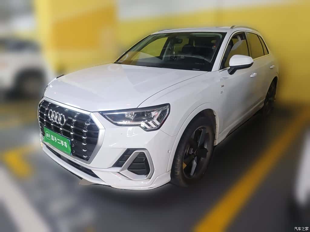 Audi Q3, 2022 1