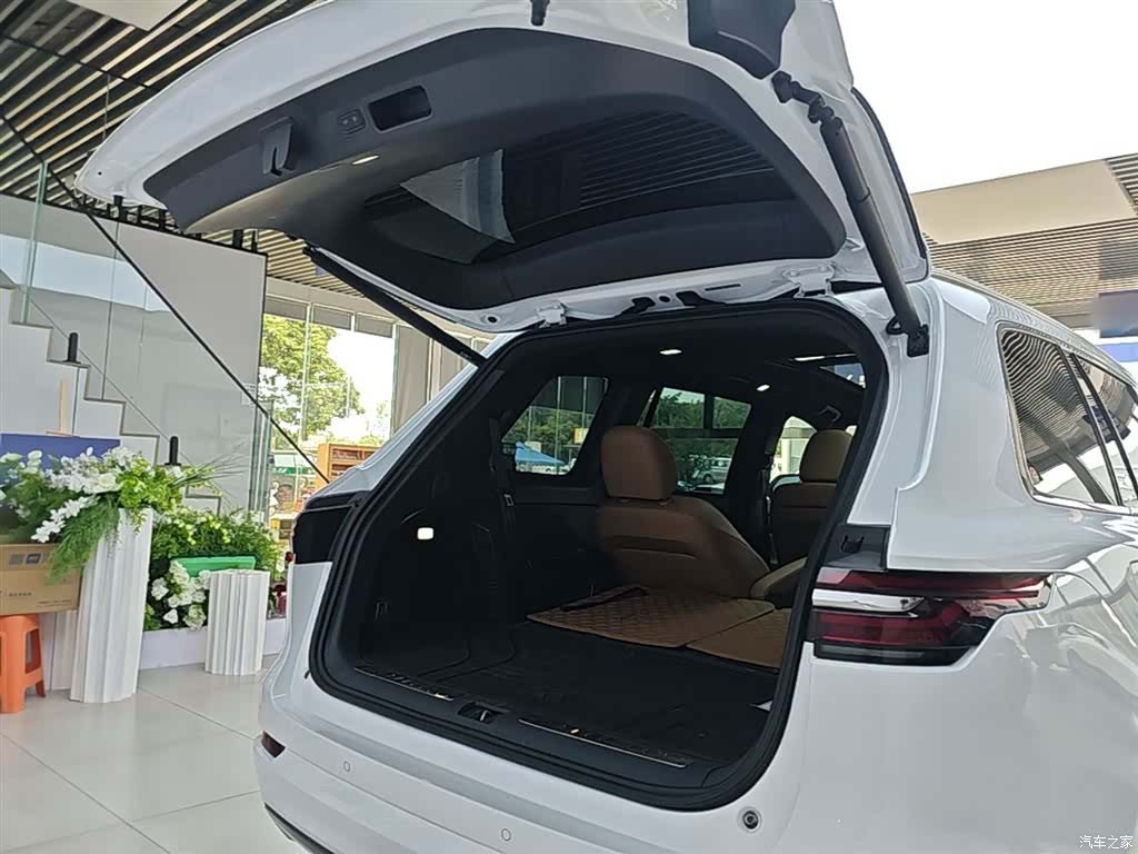Li Auto ONE, 2021 19
