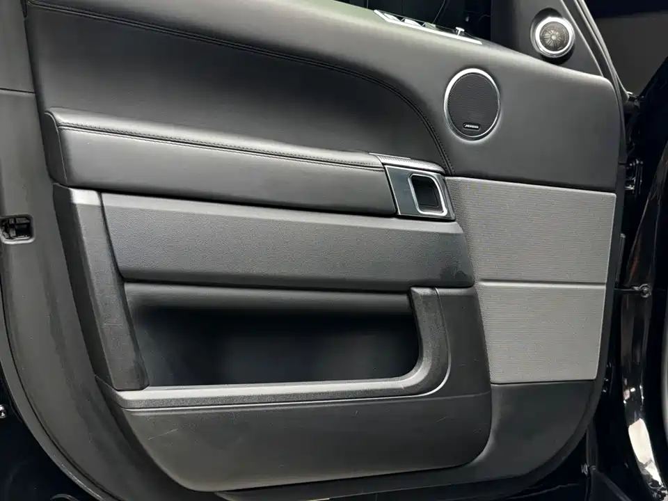 Land Rover Range Rover Sport Land Rover Range Rover Sport