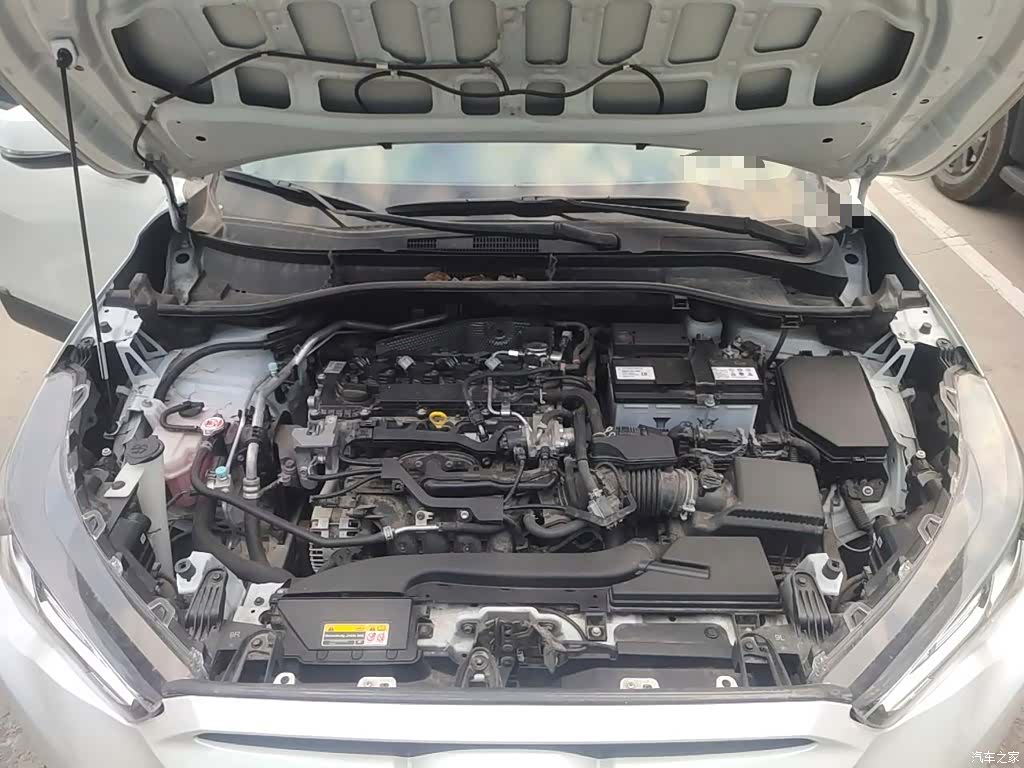 Toyota Frontlander, 2023 11