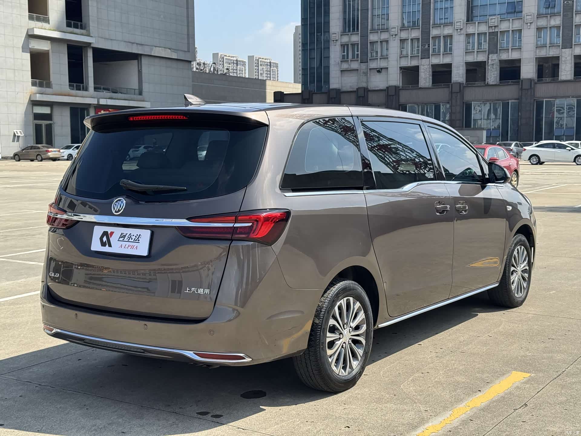 Buick GL8, 2023 4