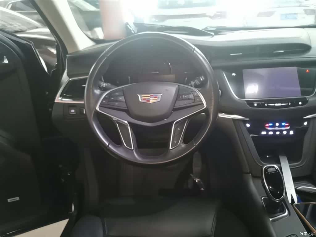 Cadillac XT5, 2017 11