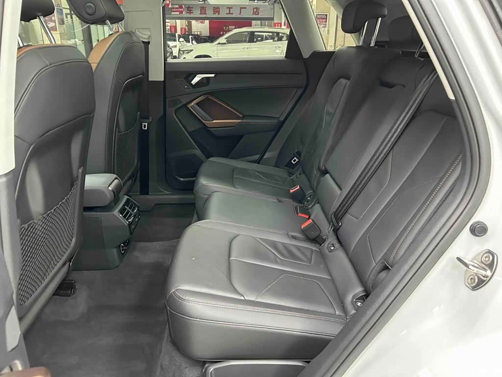 Audi Q3, 2022 14