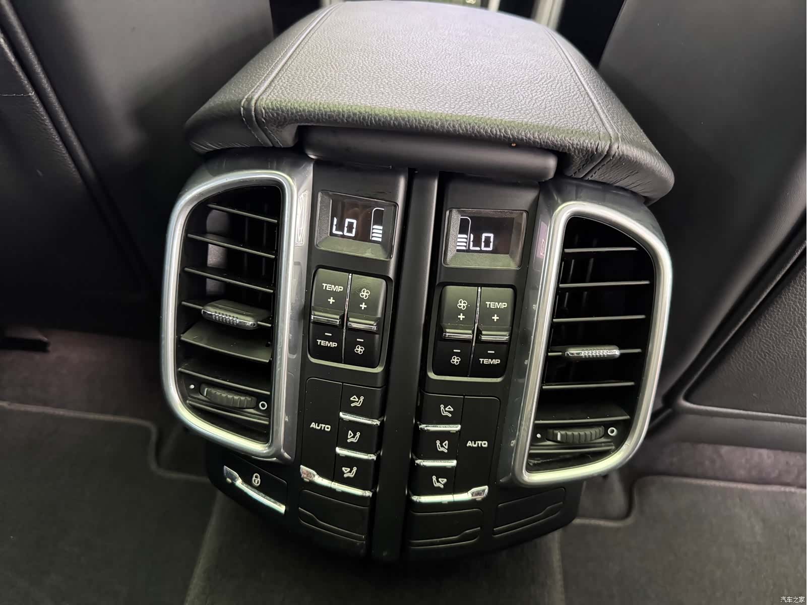 Porsche Cayenne, 2015 18