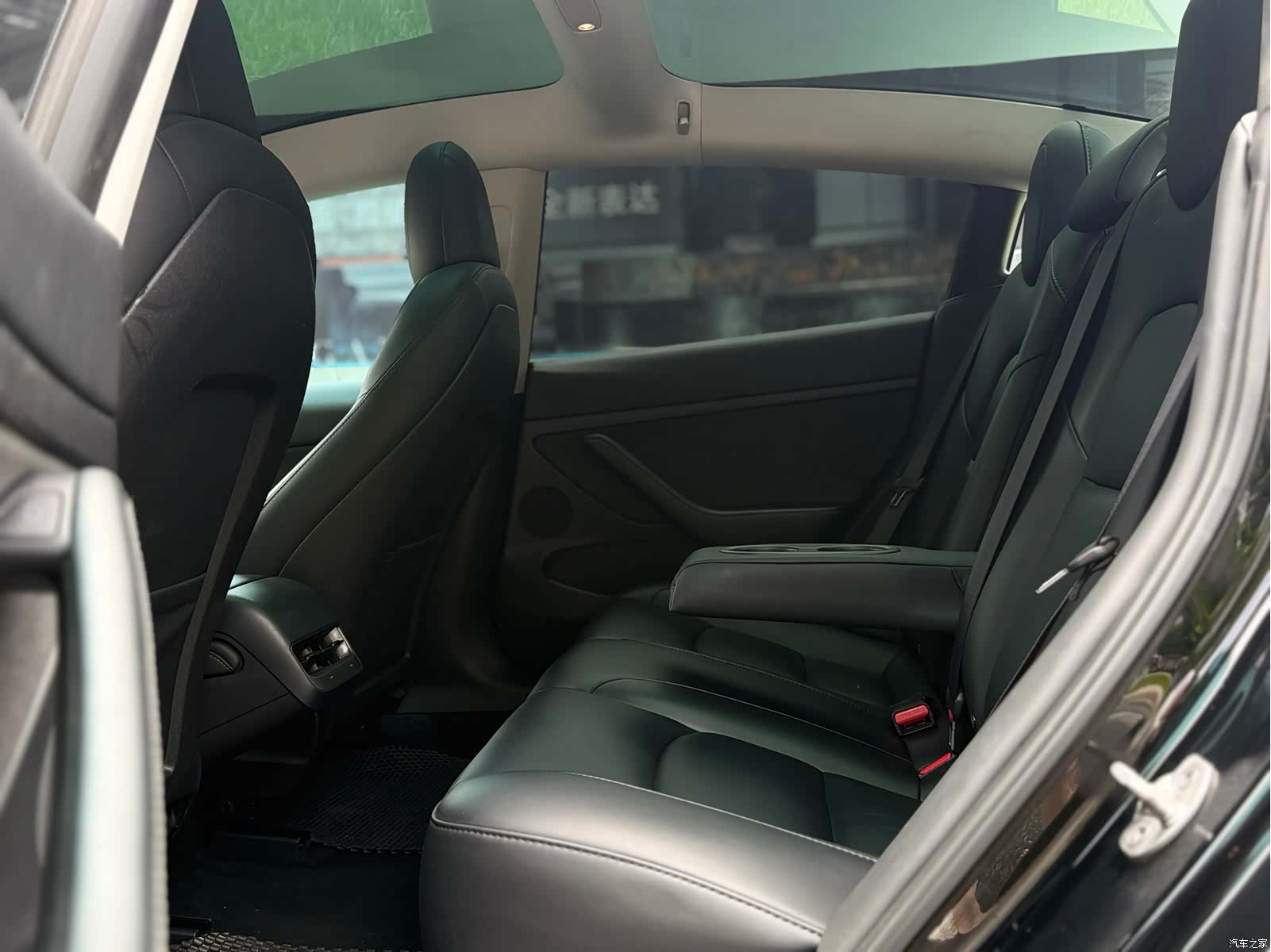 Tesla Model 3, 2023 7