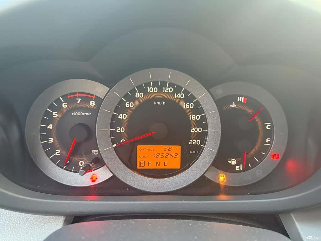 Toyota RAV4, 2011 6