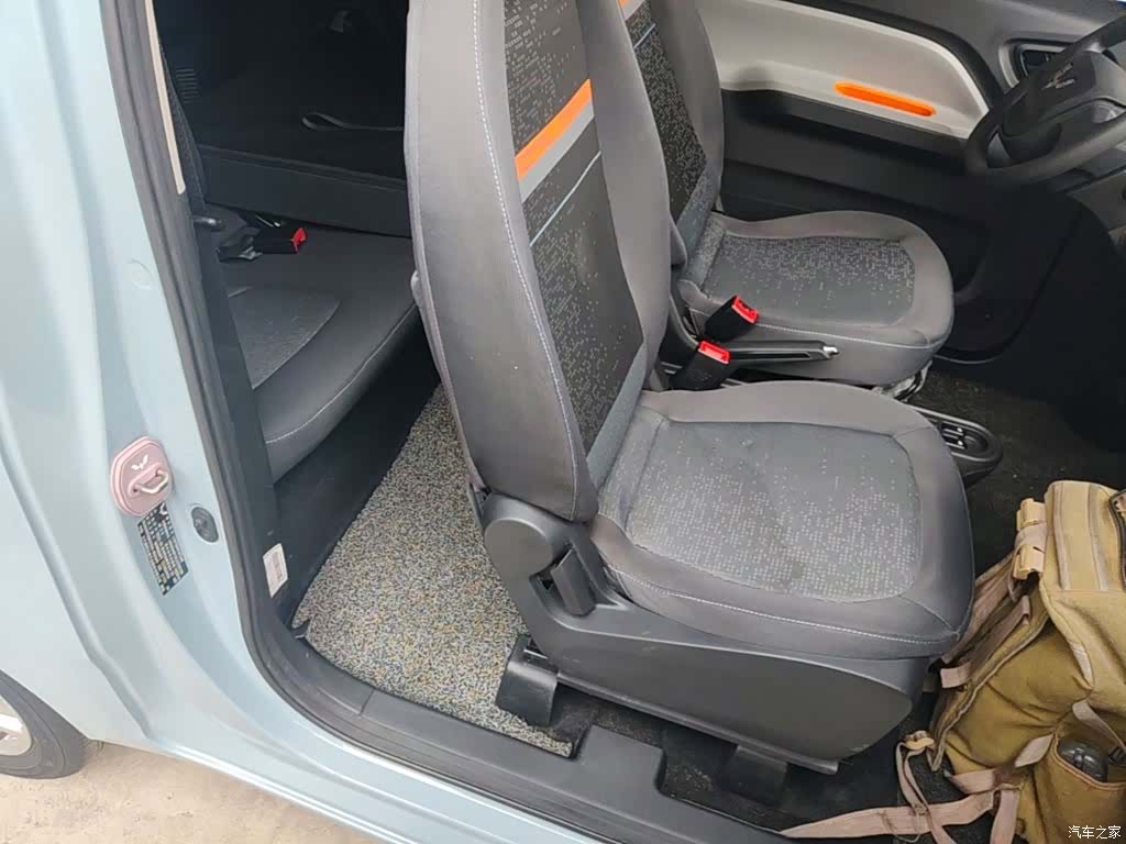 Wuling MINIEV, 2020 25