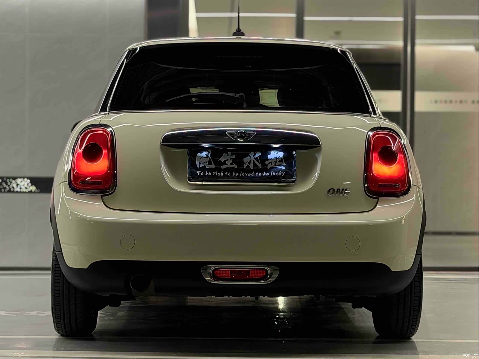 Mini ONE, 2017 9