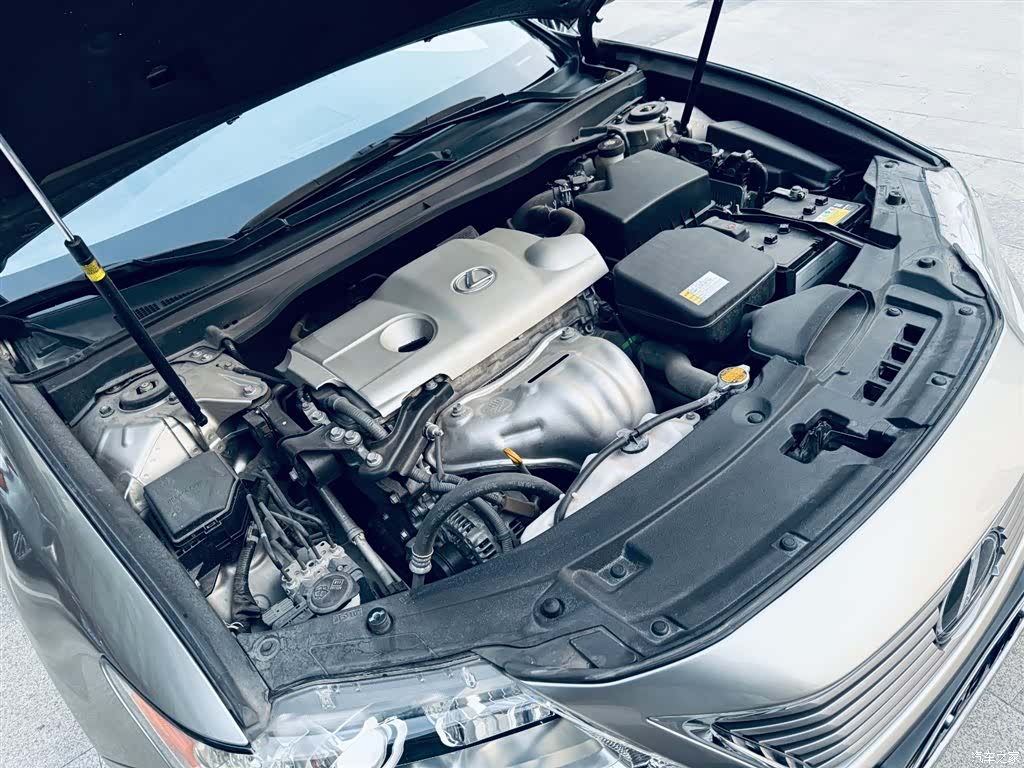 Lexus ES, 2015 17