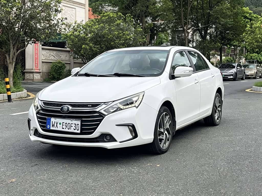 BYD Qin NEV