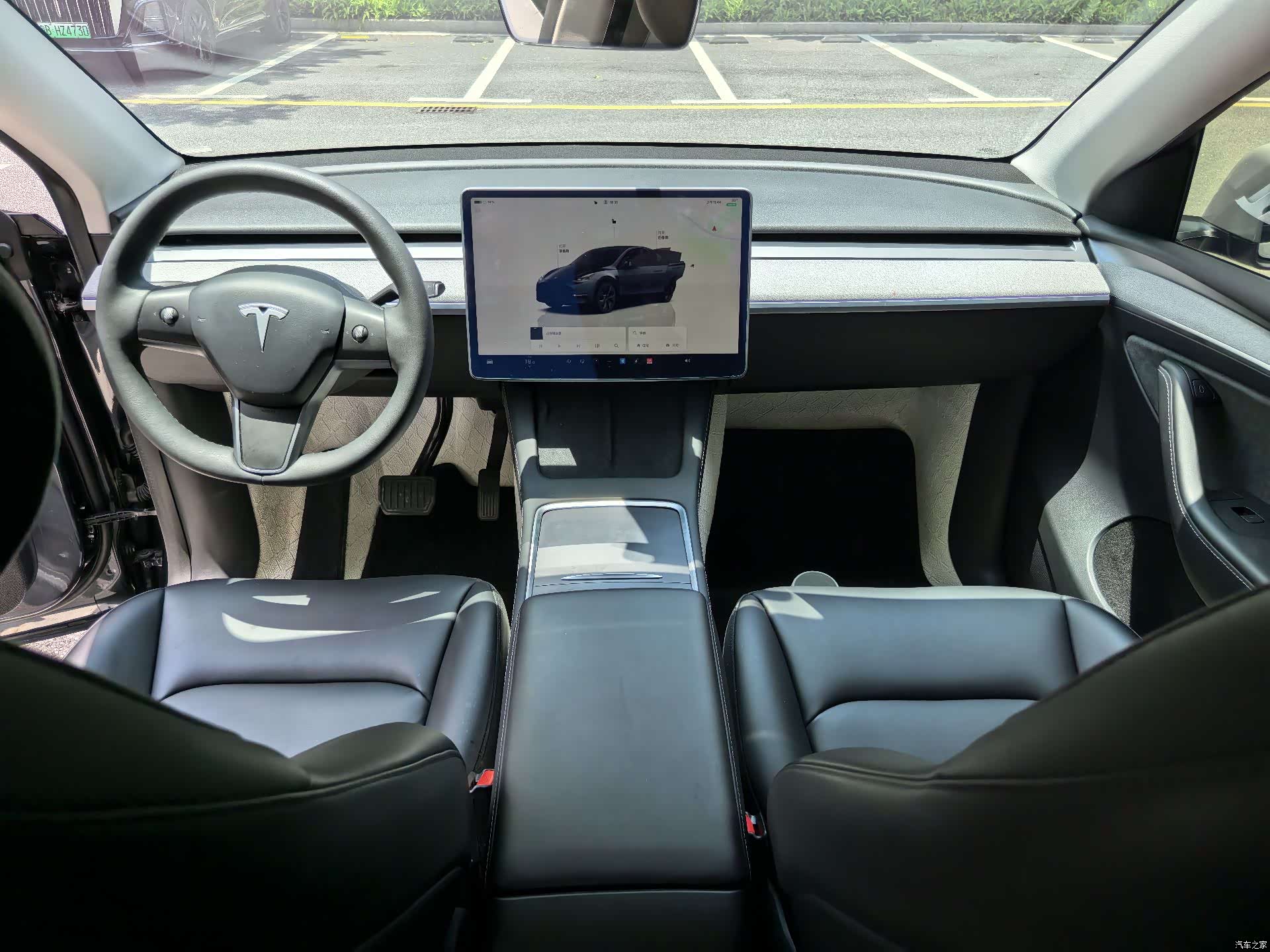 Tesla Model Y, 2024 6