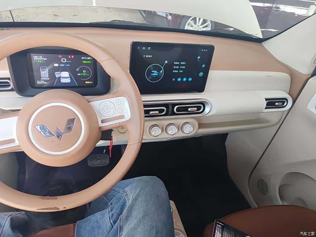 Wuling MINIEV, 2024 10
