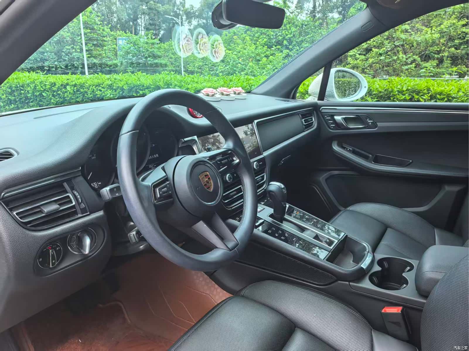 Porsche Macan, 2025 6