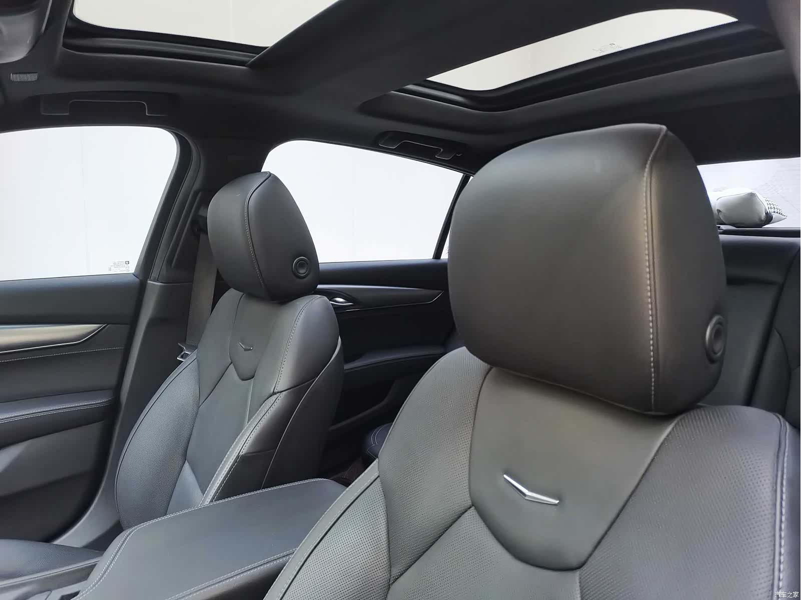 Cadillac CT5, 2022 8
