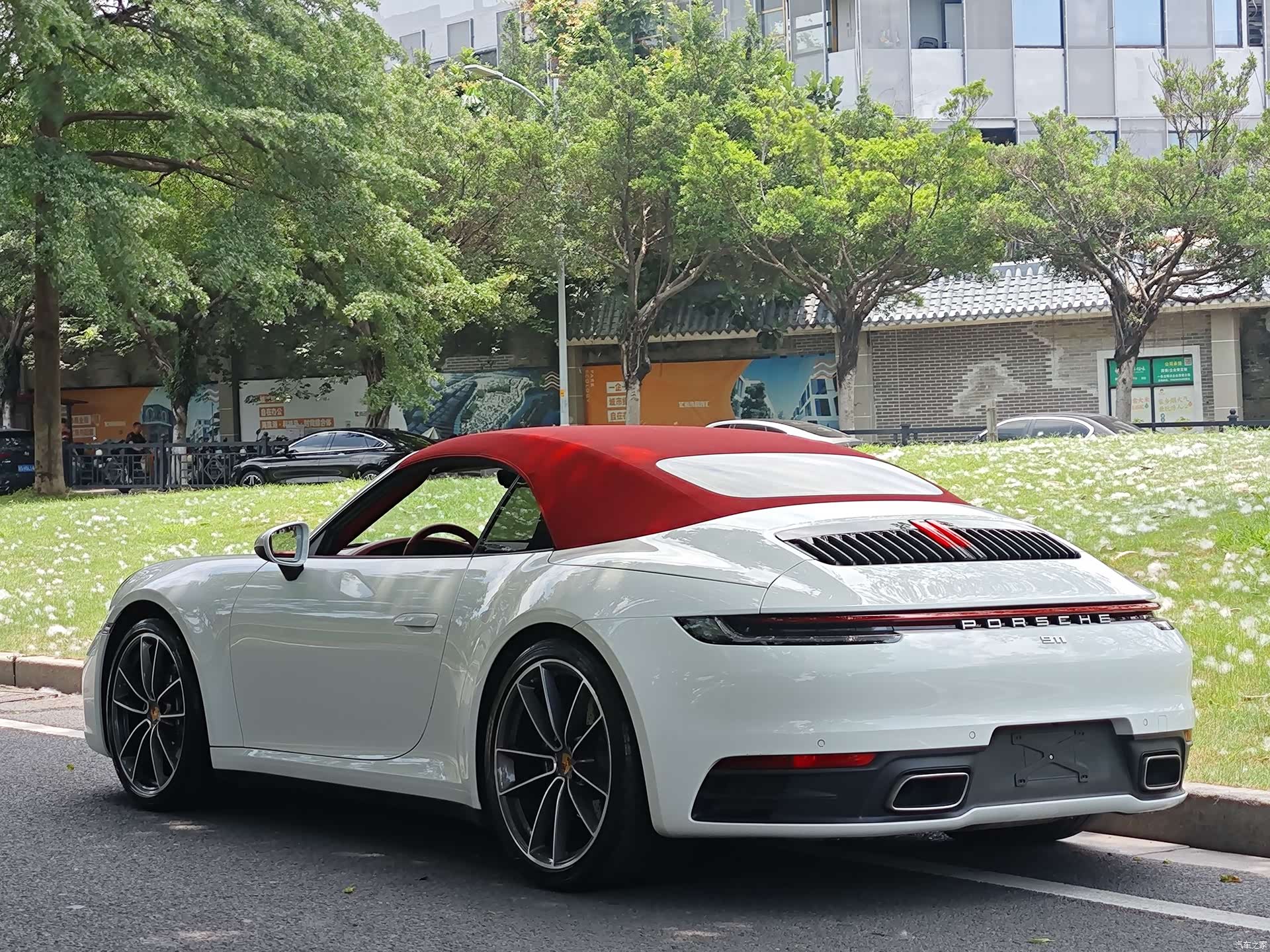 Porsche 911, 2023 28