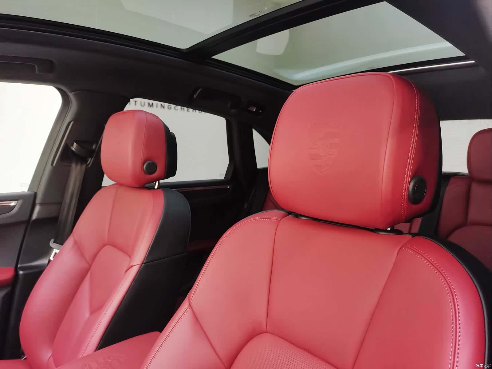 Porsche Macan, 2023 10