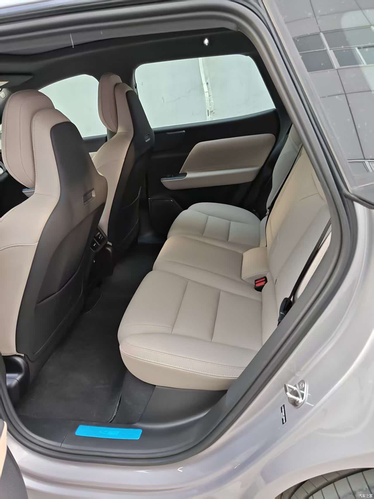Volvo XC70, 2025 все фото