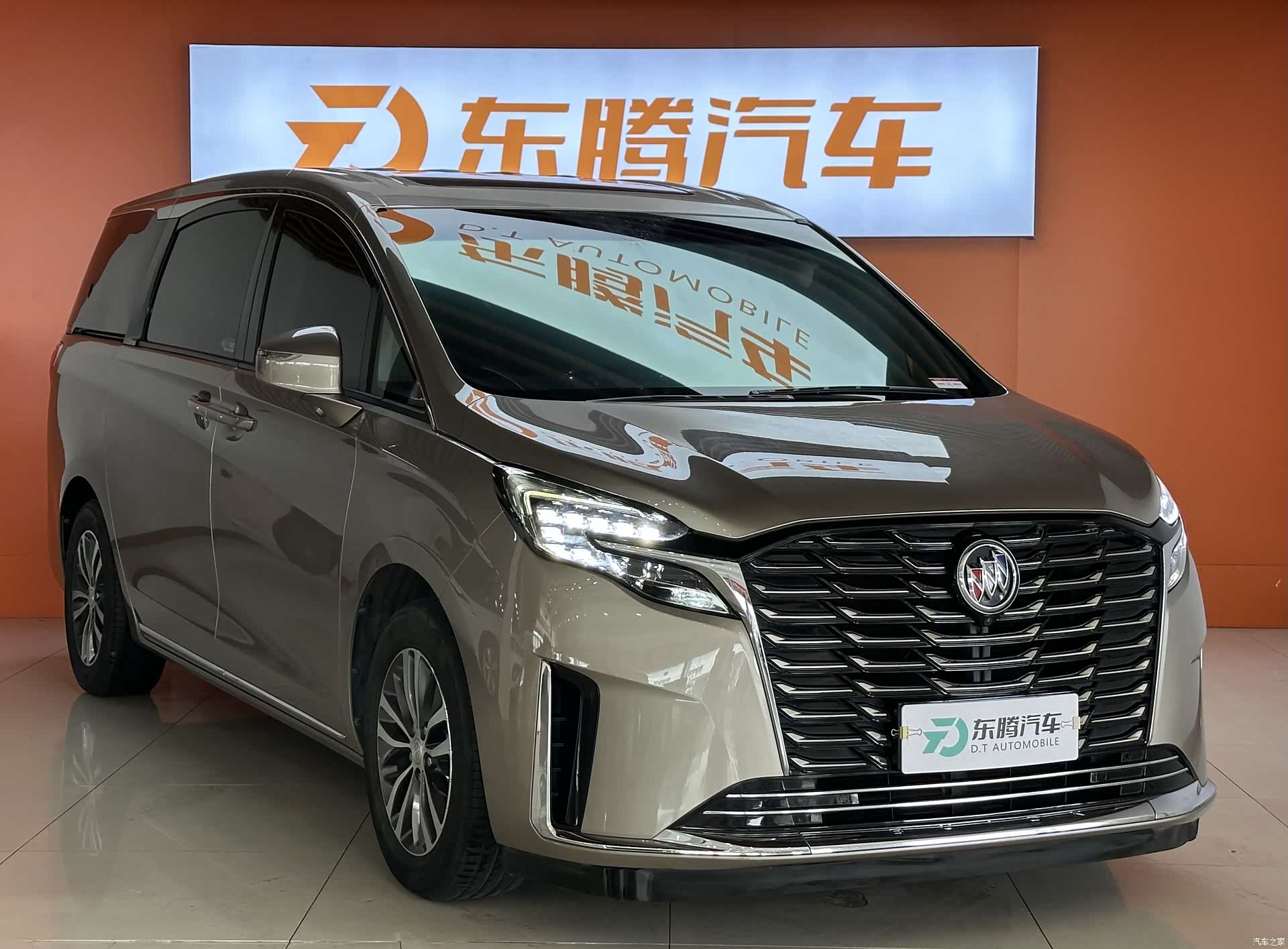 Buick GL8, 2023 3