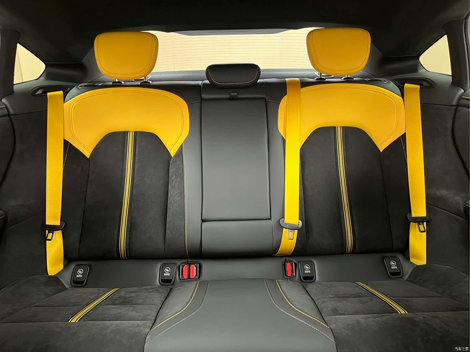 Xiaomi SU7, 2025 20