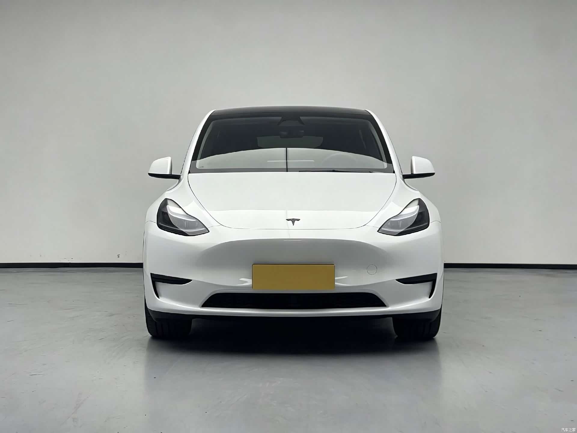 Tesla Model Y, 2024 все фото