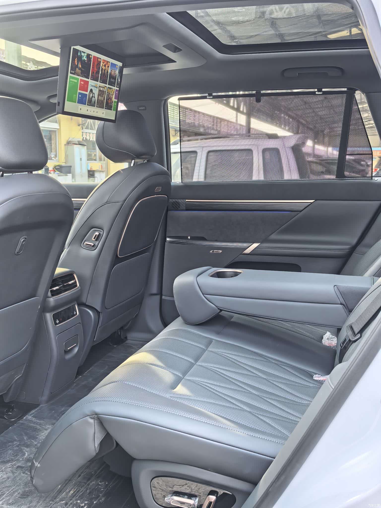 DongFeng eπ008, 2025 11