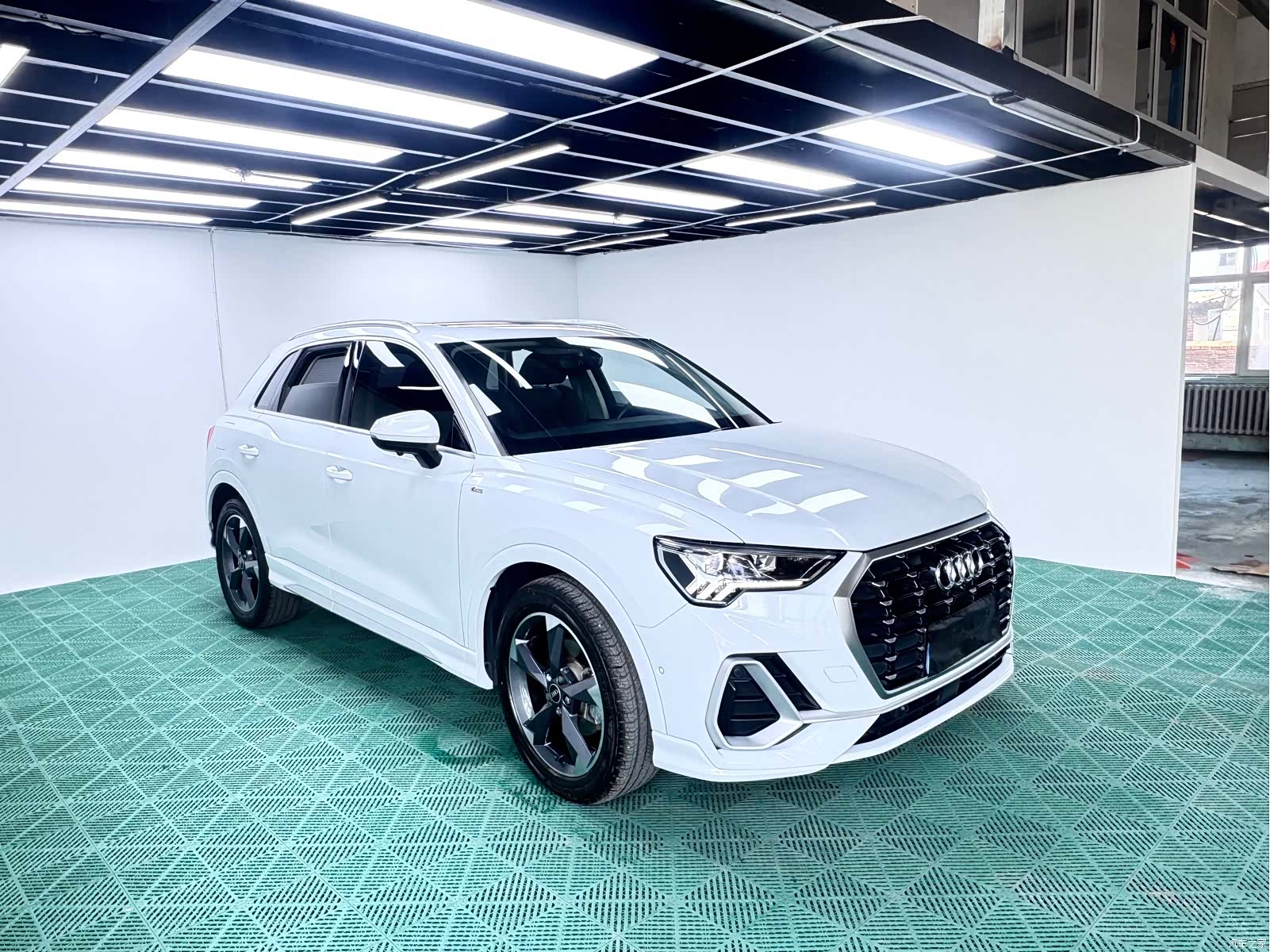 Audi Q3, 2022 3