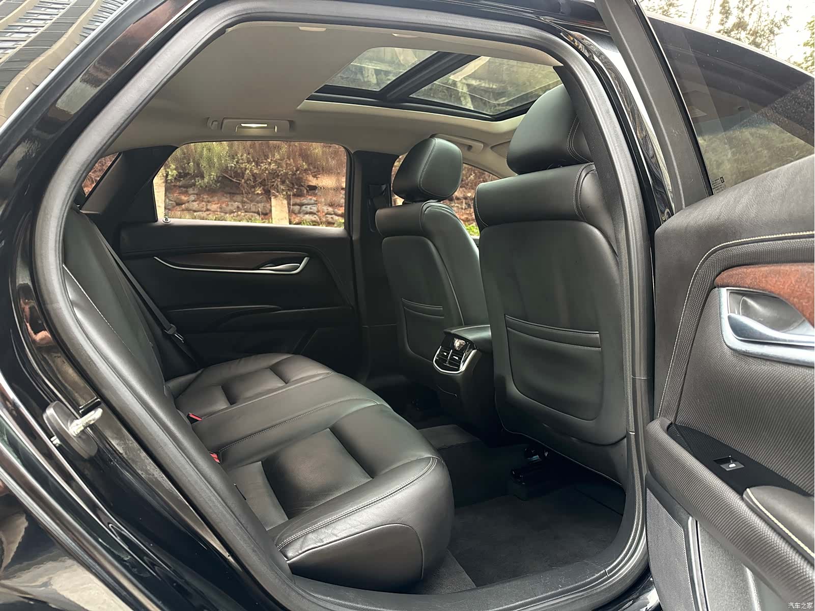 Cadillac XTS, 2018 11