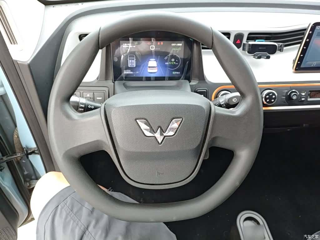 Wuling MINIEV, 2021 11
