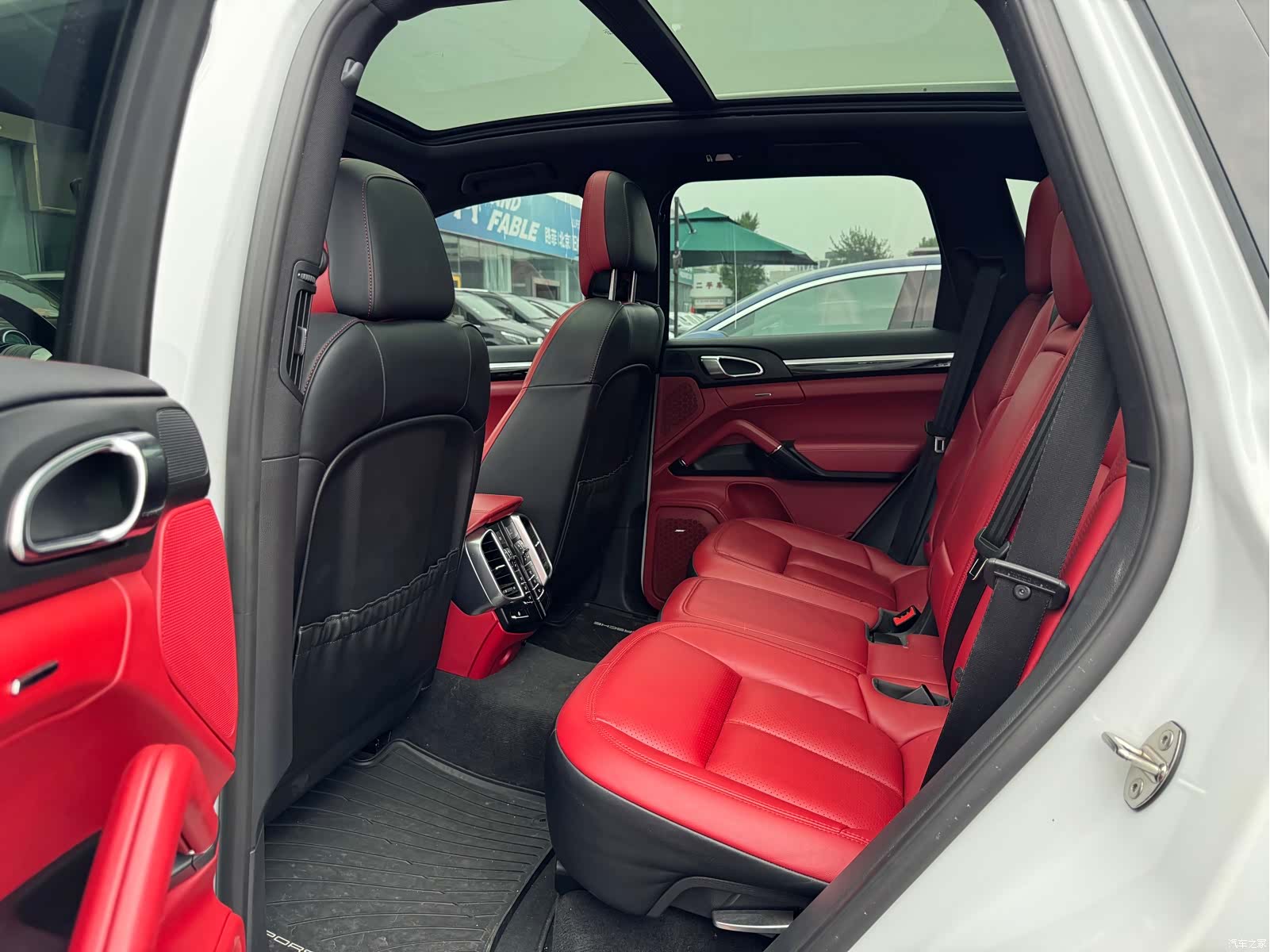 Porsche Cayenne, 2015 14
