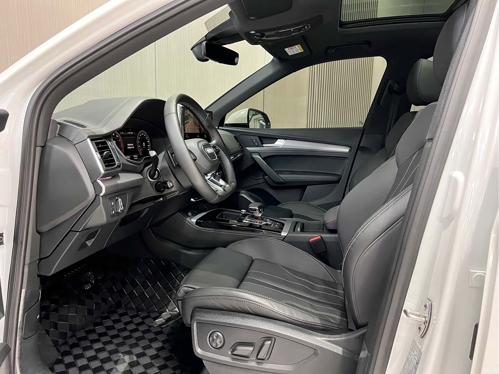 Audi Q5L, 2023 7