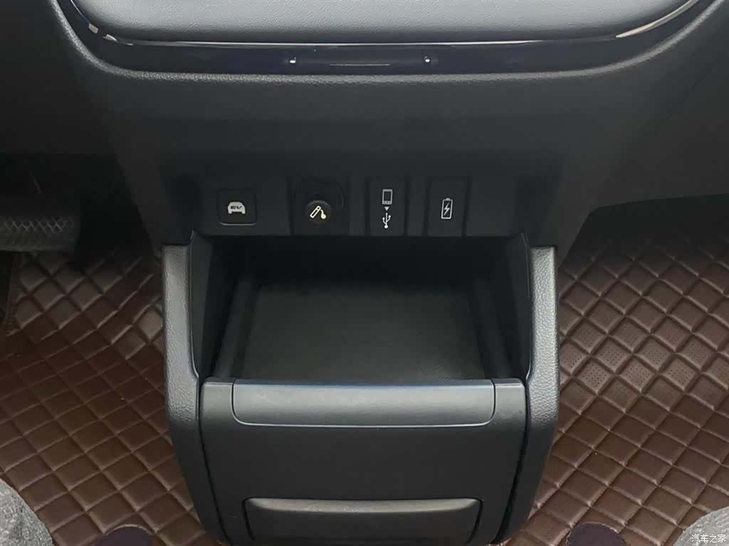 Honda Elysion, 2025 21