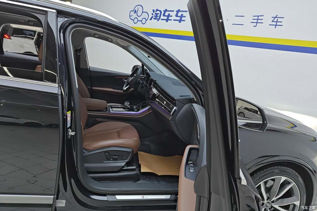 Audi Q7, 2021 8