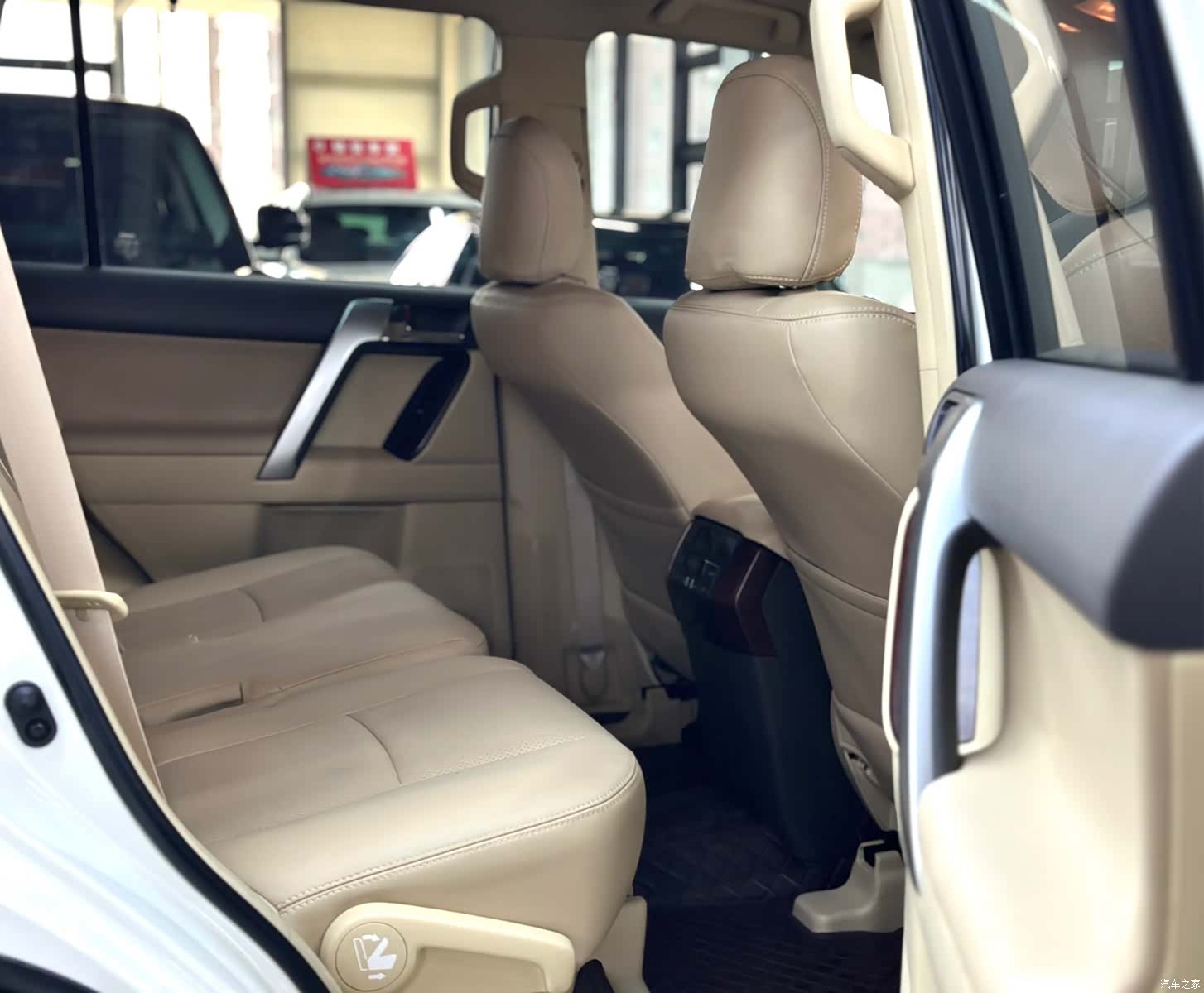 Toyota Prado, 2017 9