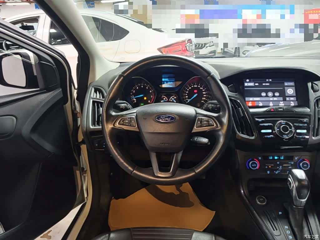 Ford Focus, 2016 11