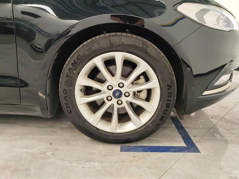 Ford Mondeo Ford Mondeo